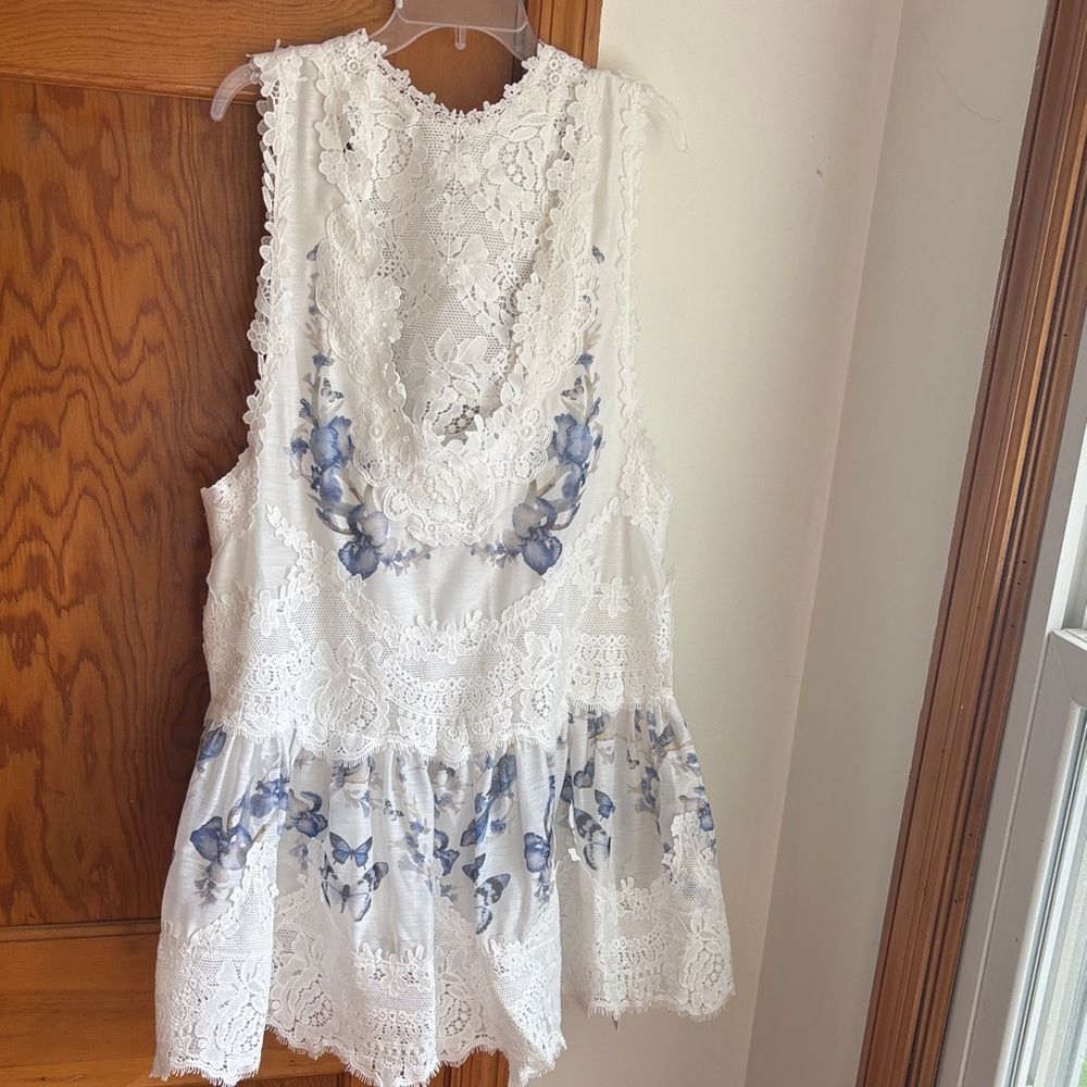 Lace-Trim White Floral Sleeveless Dress